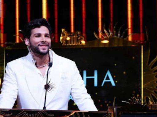 Watch: Siddhant Chaturvedi Dances His Heart Out With The Crowd At IIFA Rocks 2024 - News18