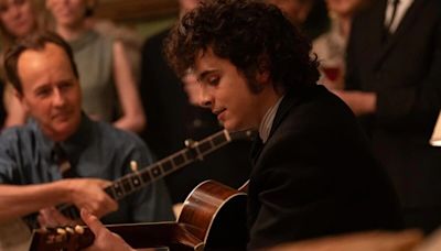 i>A Complete Unknowni> Teaser: Witness Timothee Chalamet As Bob Dylan In Legendary Singer's Biopic