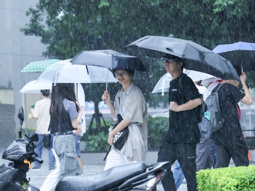 大雷雨狂炸！高雄機場14:36起暫停地面作業 | 交通 - 太報 TaiSounds