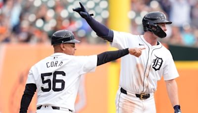 Tigers rally late to move closer to playoffs with win over Rays - TSN.ca