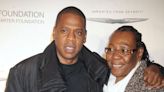 La madre de Jay Z se ha casado: así es la nueva madrastra del rapero