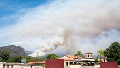 Humo de los incendios pone en riesgo a la comunidad del sur de California - La Opinión