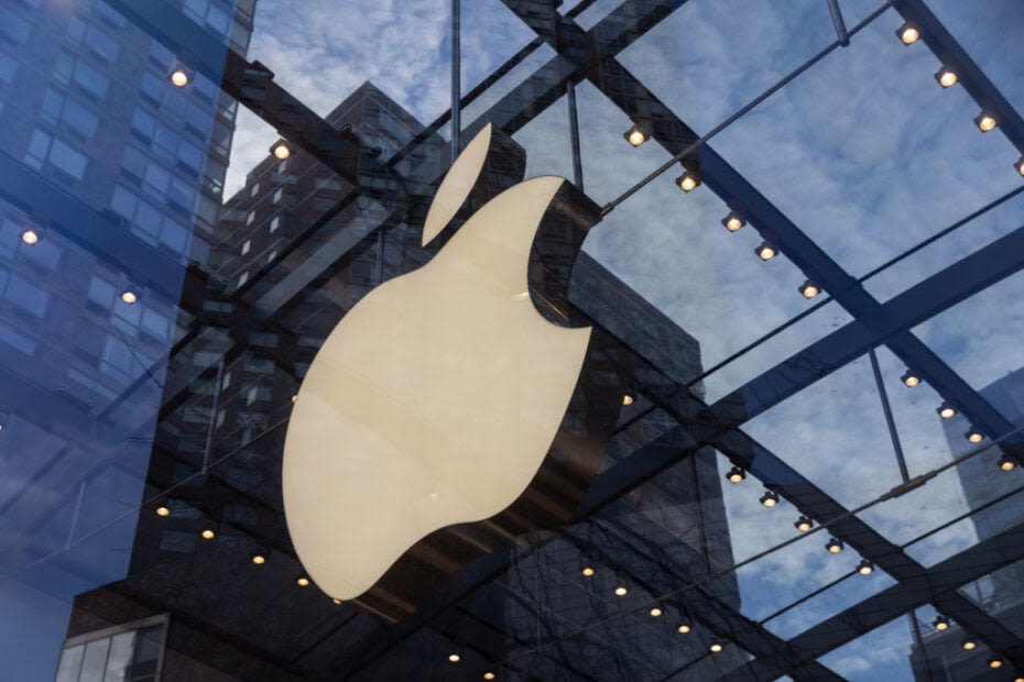 Apple set for big sales drop as investors await AI in iPhones