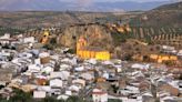 El pueblo conocido como el ‘ojo derecho de Granada’ que fue un importante enclave del Reino nazarí y tiene un castillo del siglo IX