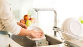 10 Common Mistakes to Avoid When Washing Dishes