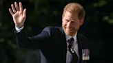 Prince Harry ‘turns the tables and paps reporter’ in hilarious exchange