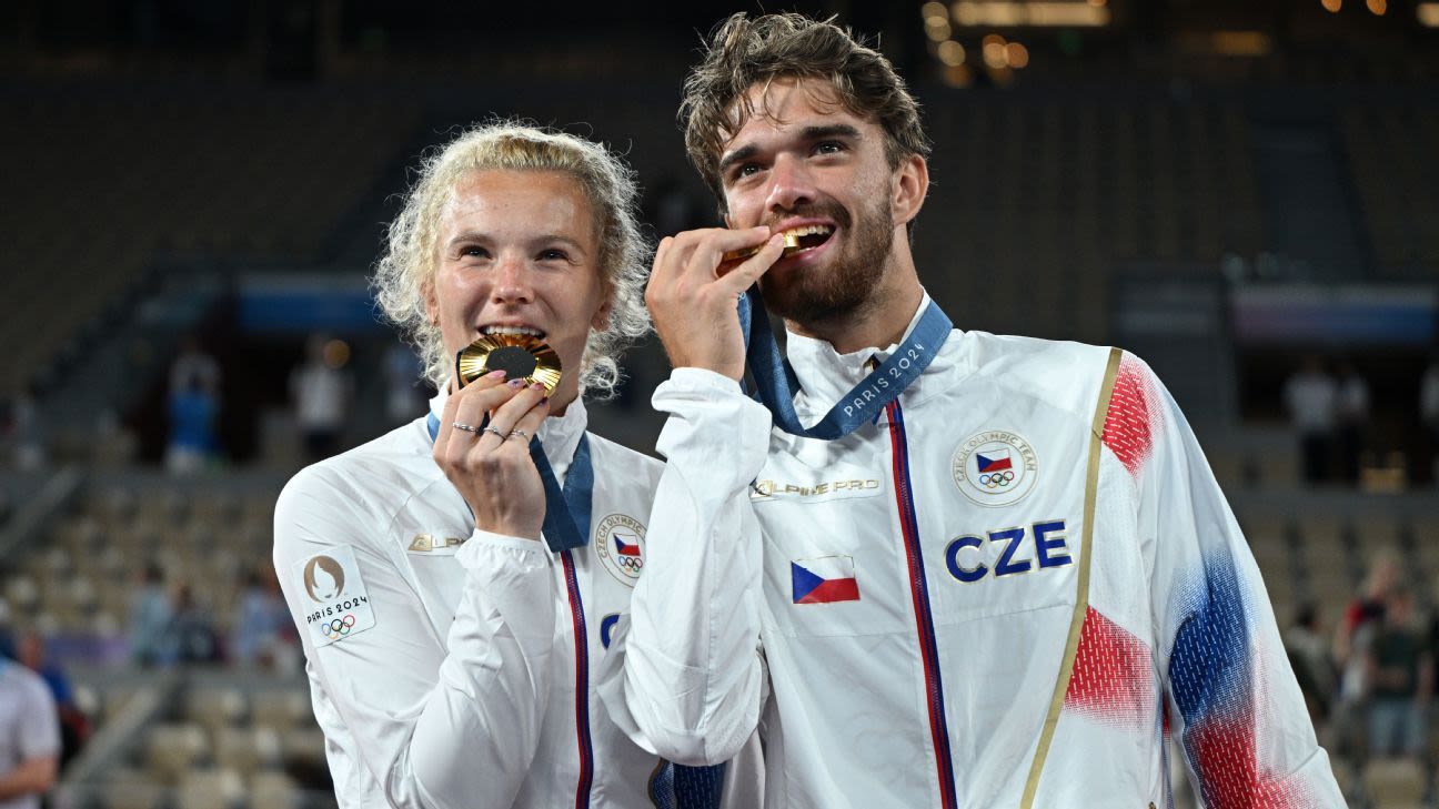 After break-up, Czech couple wins mixed doubles