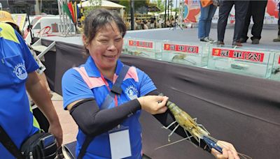 比重又比長！潮州賽神蝦登場 看精彩也享美食