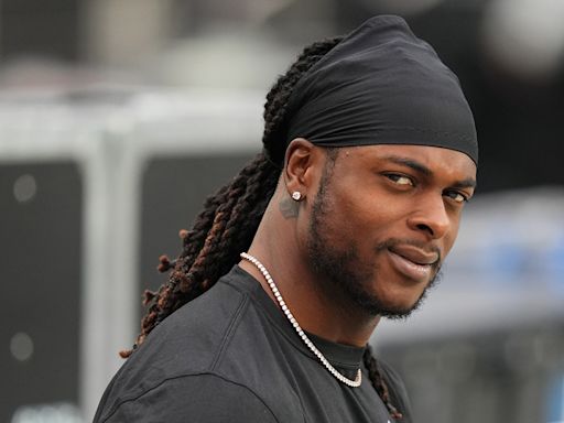 Raiders' Davante Adams Sends Revealing Message on Tom Brady