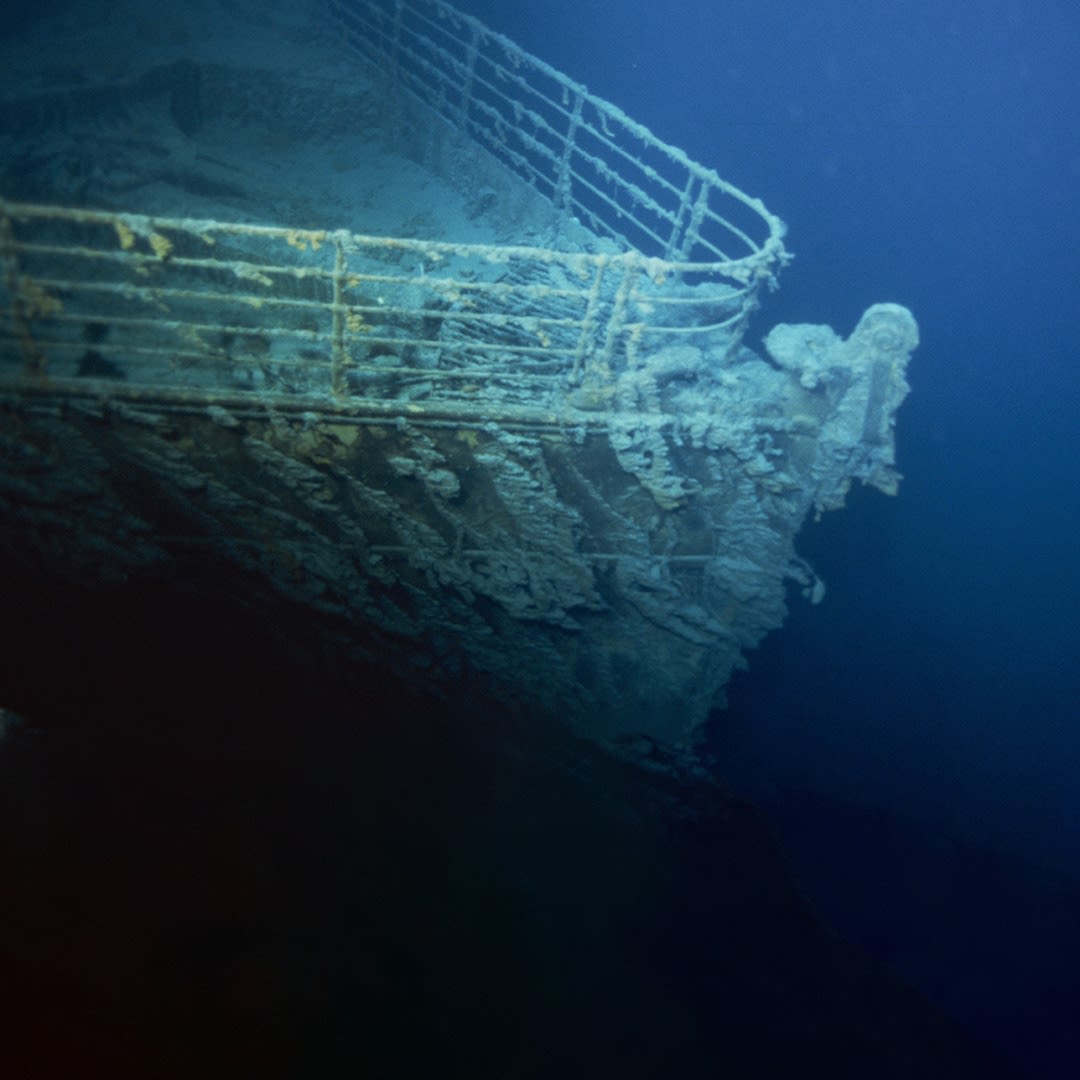 Ohio Billionaire Larry Connor Plans to Take Sub to Titanic Site After OceanGate Implosion - E! Online