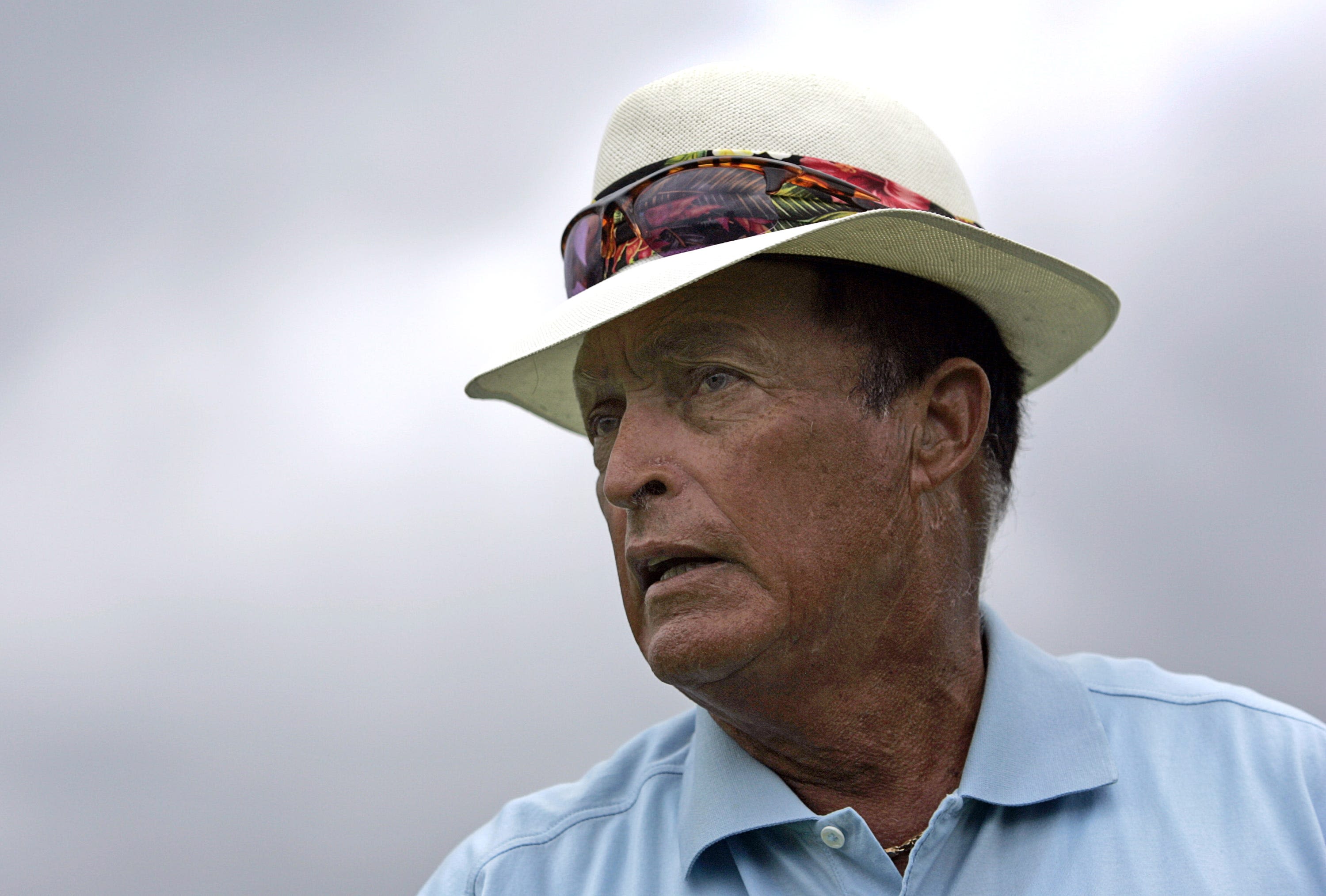 Social media responds to the death of Chi Chi Rodriguez with love, affection and great tales