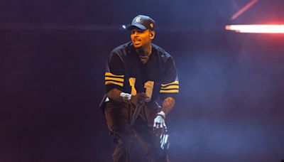 Chris Brown rescued after being stuck midair during Newark concert