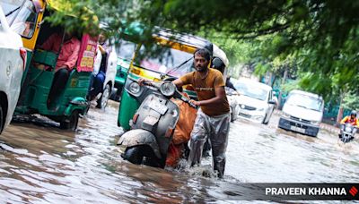 Delhi News Live Updates: IMD predicts light rain and thunderstorm, yellow alert issued for tomorrow