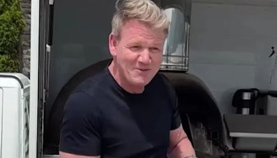 Gordon Ramsay fans disgusted as chef makes full-English breakfast pizza