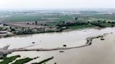 Iraq rainstorm flooding kills hikers: officials