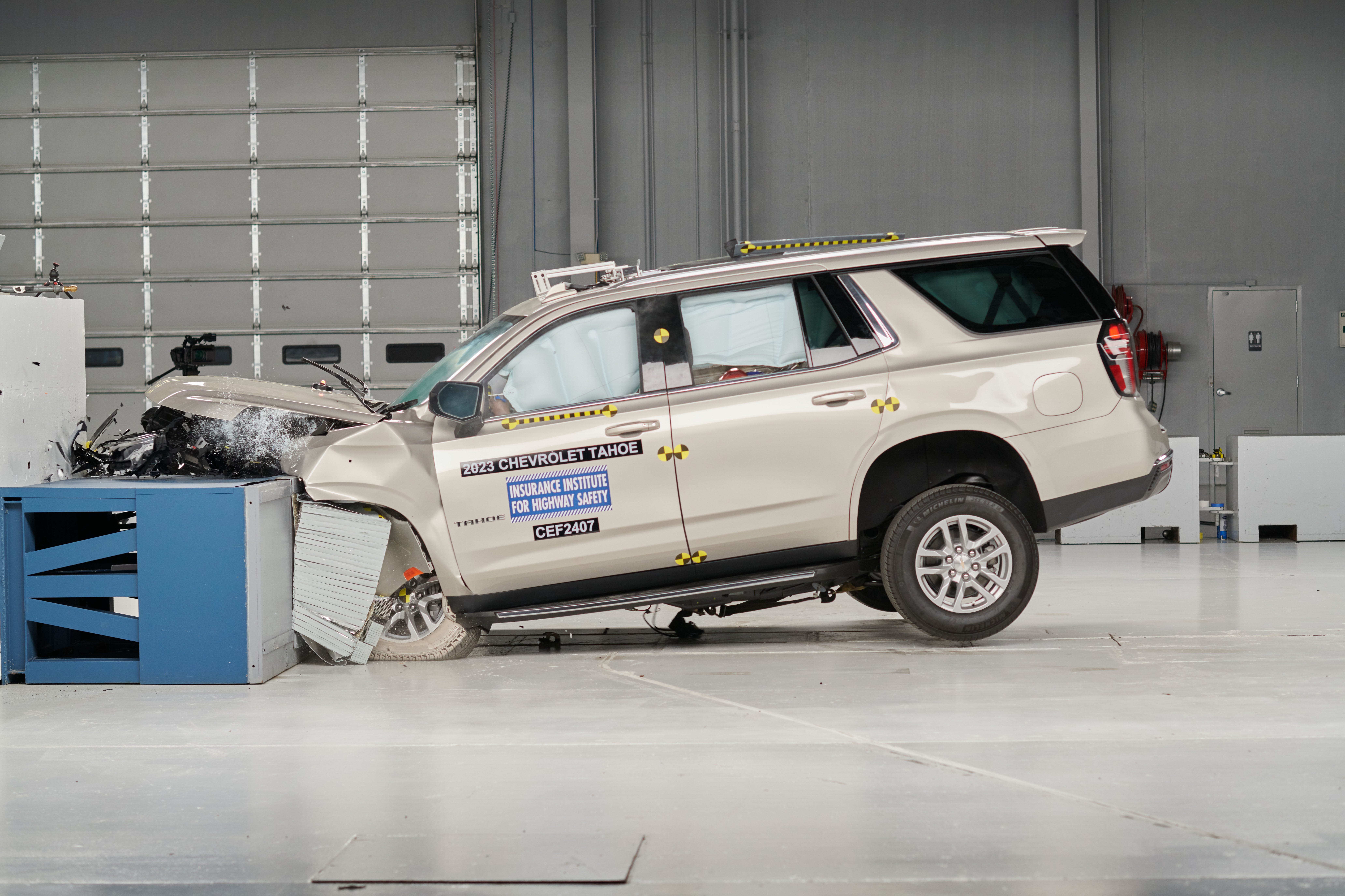 Is my large SUV safe? Just 1 of 3 popular models named 'Top Safety Pick' after crash tests