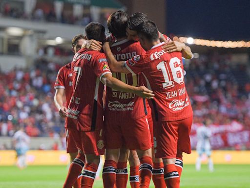 Toluca clasifica con remontada ante Chicago Fire