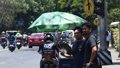 'So hot you can't breathe': Extreme heat hits the Philippines