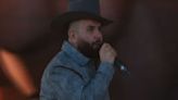 Carin León arma fiesta mexicana en su debut en Coachella