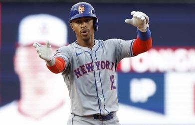 Mets produce 13 hits en route to 6-3 win over Nationals