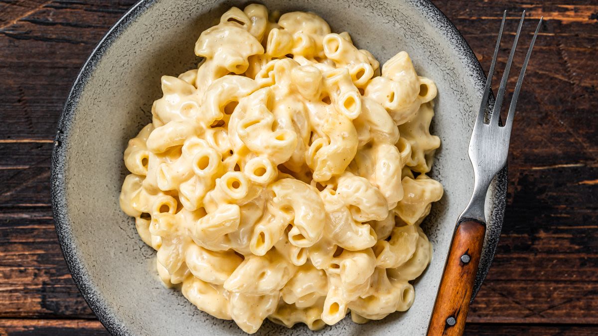 This Cottage Cheese Mac and Cheese Recipe Is a Comfort Classic, but Richer, Creamier + High-Protein