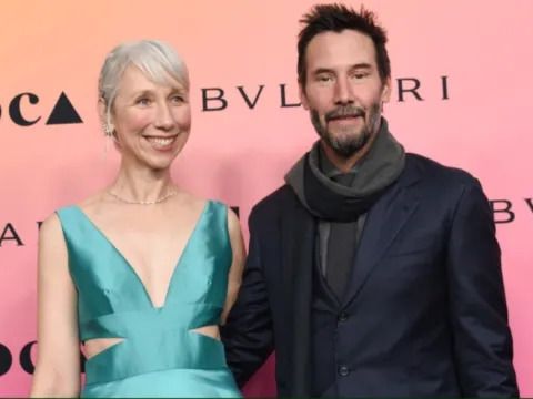 Who Is Keanu Reeves’ Girlfriend? Alexandra Grant’s Age & Height