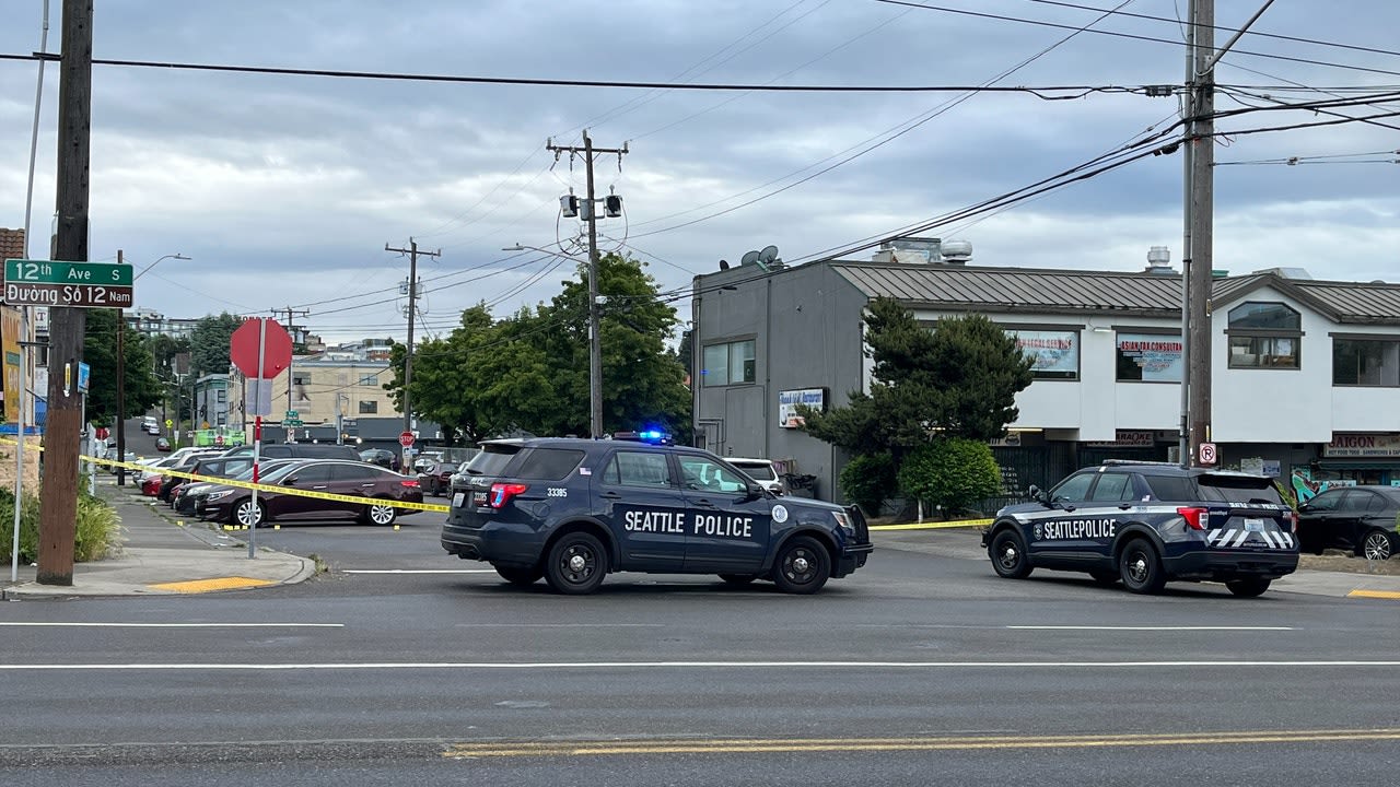 3 people injured in overnight shooting, Seattle Police investigating