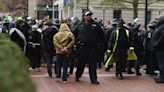 La Policía de Nueva York detiene a decenas de personas tras disolver una protesta propalestina en la Universidad de Columbia