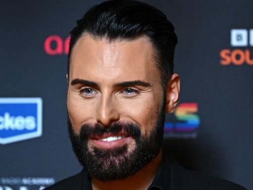 Rylan Clark 'strips colour from his hair' and the results are mind-blowing