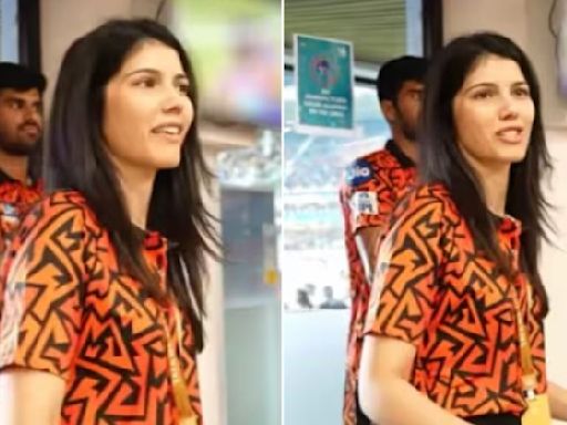 Kavya Maran Inspires SRH Players With Heartfelt Address After IPL 2024 Final Defeat To KKR