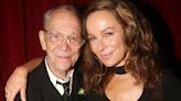 Jennifer Grey Celebrates Broadway Legend Dad Joel Grey’s 92nd Birthday with Current and Past “Cabaret ”Casts