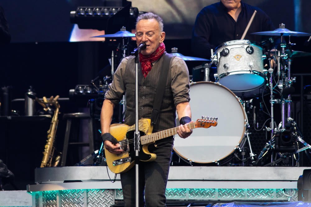 Bruce Springsteen Postpones Tour Dates Citing ‘Vocal Issues’