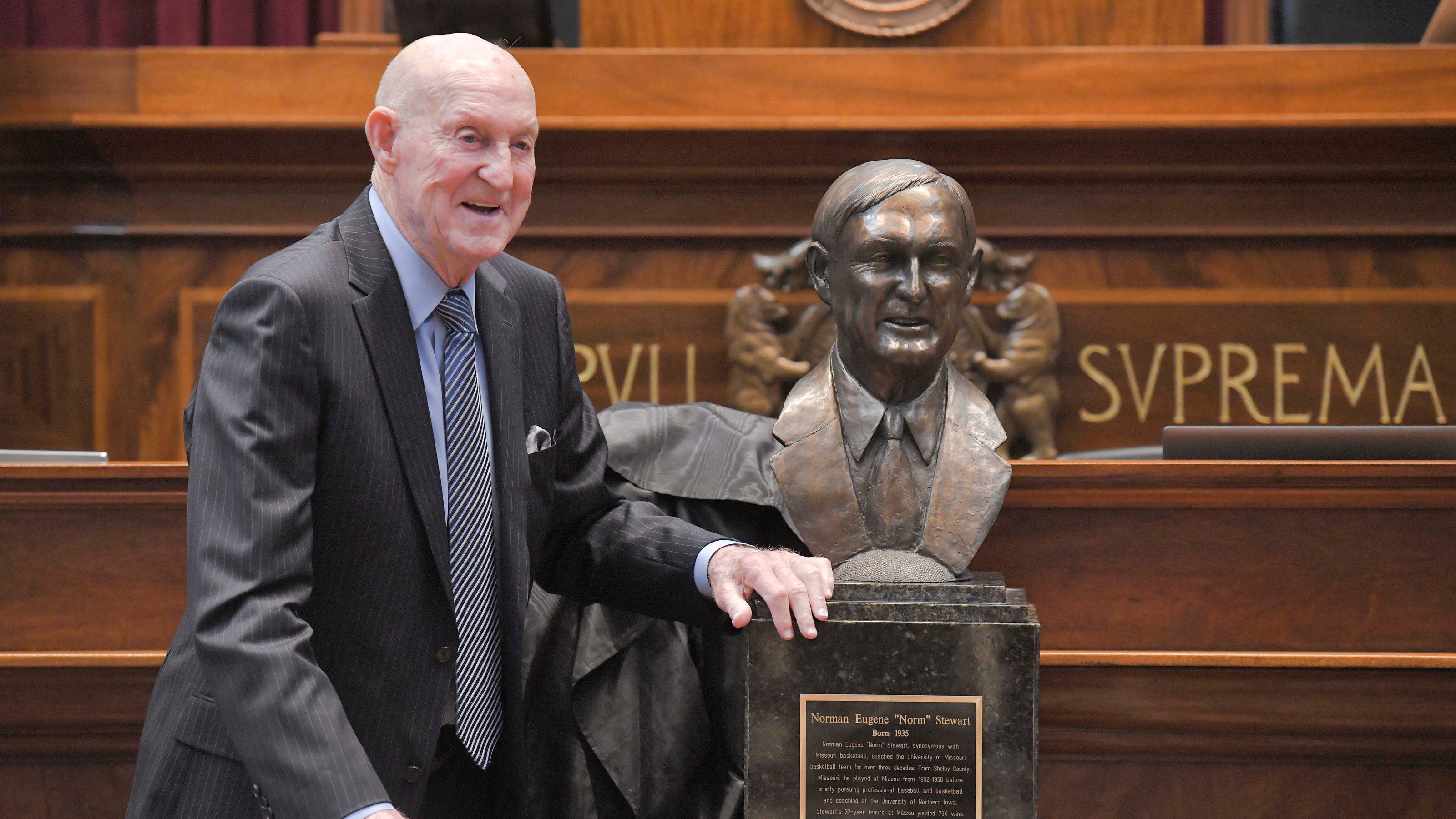 Legendary Missouri basketball coach Norm Stewart inducted into Hall of Famous Missourians