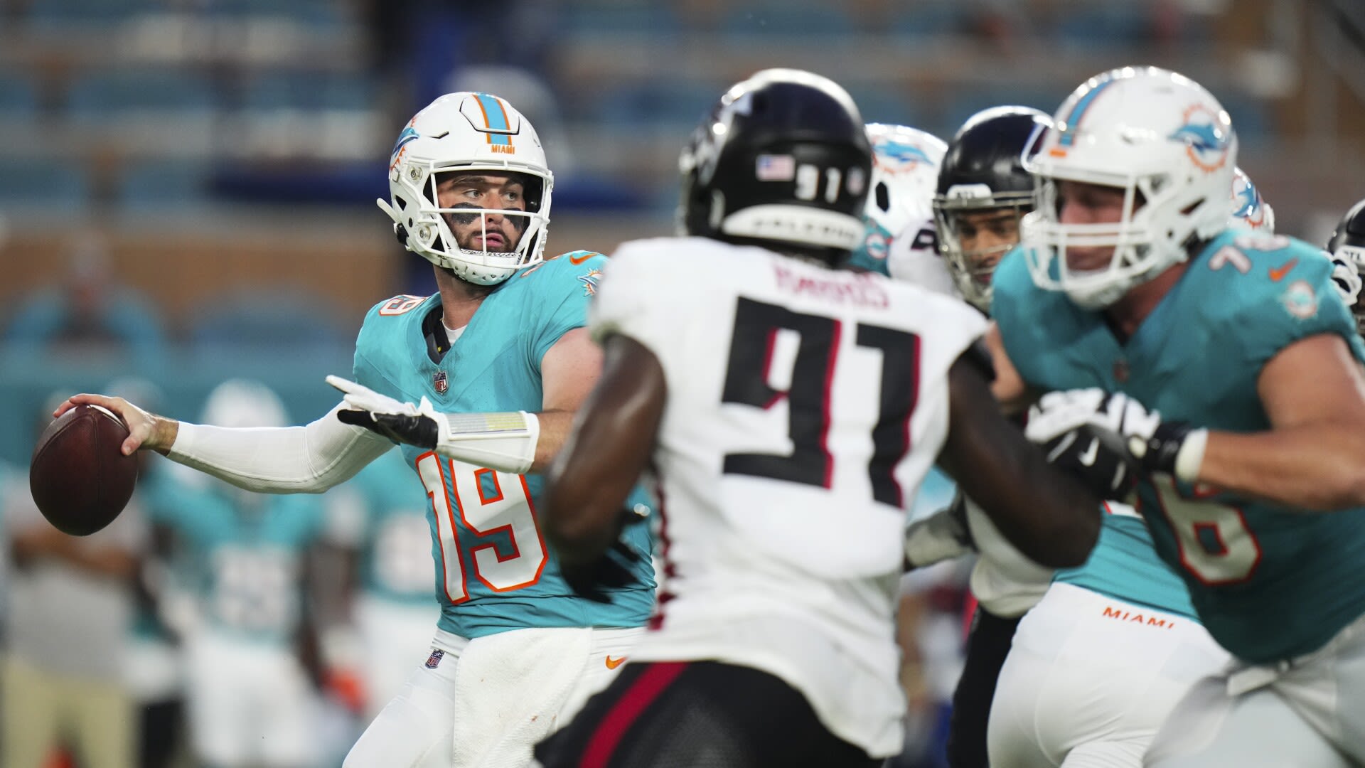 Skylar Thompson (first half), Mike White (second) split Dolphins preseason opener