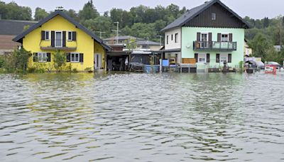 Hochwasserlage angespannt - Deutschland rüstet sich vor Flut