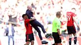 Soccer-Man United stun Man City to win FA Cup final