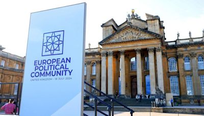 Mixed welcome for Blenheim Palace's European summit