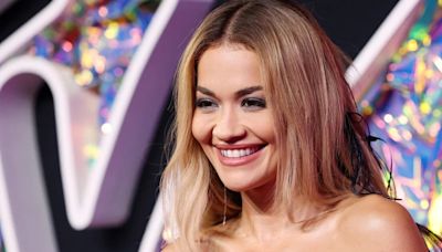 El impactante vestido de Rita Ora que no dejó nada a la imaginación