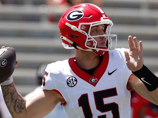 Georgia's Carson Beck Early Favorite in College Football Heisman Odds