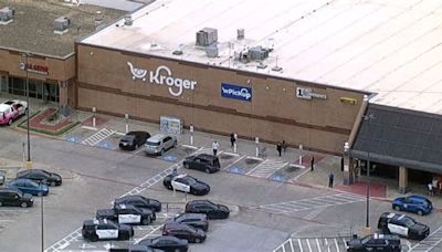 Cashier stabbed multiple times in Kroger robbery in Fort Worth, officials say