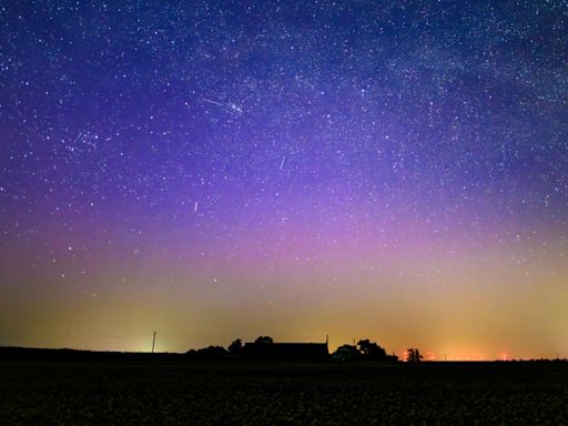 Northern lights may be visible in Oregon this weekend. Here's what to know