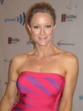 Teri Polo