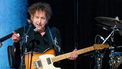 Bob Dylan Is Selling a Bizarre Tour T-Shirt. We Have Questions