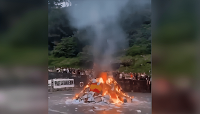 Niños queman banderas de España e Israel en San Sebastián