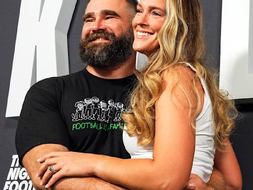 Jason Kelce shares what he does at bedtime to scare his kids. His wife does not approve