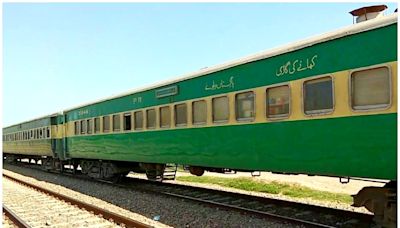 Pakistan Train AC Fails Multiple Times En Route To Karachi; Passengers Protest