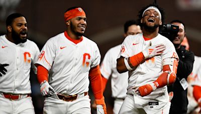 Giants make franchise history twice in walk-off win vs. Phillies