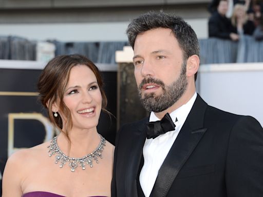 Jennifer Garner Is Trying to ‘Save’ His Marriage to Jennifer Lopez: Report
