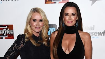 Real Housewives of Beverly Hills Alum Kim Richards Gets Into Confrontation With Sister Kyle Richards - E! Online