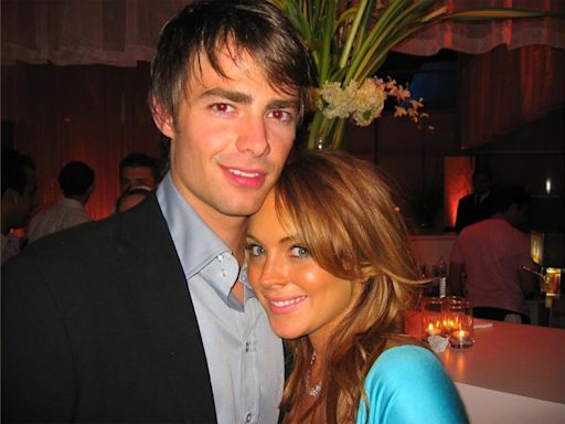 Jonathan Bennett marks 20 years of Mean Girls in throwback photo with Lindsay Lohan